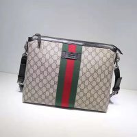 gucci_gg_men_gg_supreme_medium_messenger_bag-brown_3_