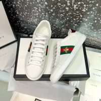 gucci_men_ace_embroidered_sneaker_bee_in_white_1_