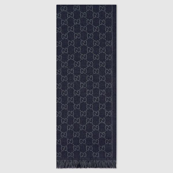 gucci_men_gg_jacquard_pattern_knit_scarf_with_fringe-navy_1_