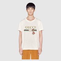 gucci_men_oversize_t-shirt_with_gucci_logo_and_rabbit-beige_2_