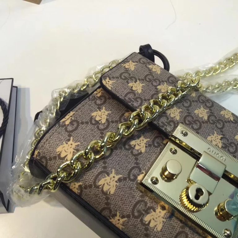 gucci padlock small gg bees shoulder bag