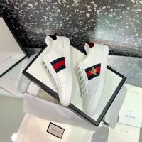 gucci_unisex_ace_embroidered_sneaker_with_iconic_gold_embroidered_bee-white_1_