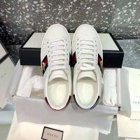 gucci_unisex_ace_embroidered_sneaker_with_iconic_gold_embroidered_bee-white_1_