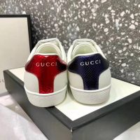 gucci_unisex_ace_embroidered_sneaker_with_iconic_gold_embroidered_bee-white_1_