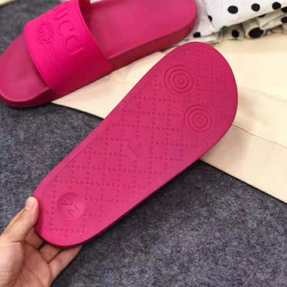 Gucci Unisex Gucci Logo Rubber Slide Sandal-Rose