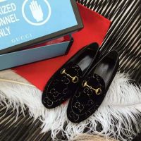 gucci_unisex_jordaan_gg_velvet_loafer-black_1_