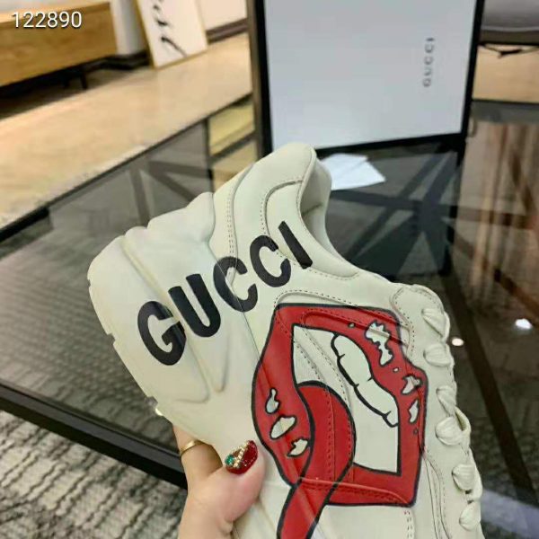 gucci_unisex_rhyton_sneaker_with_mouth_print-beige_7_