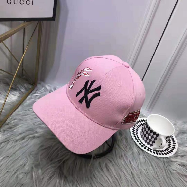 Gucci Women Baseball Cap with NY Yankees PatchPink LULUX