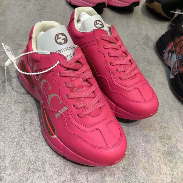 gucci_women_rhyton_gucci_logo_leather_sneaker-rose_4_