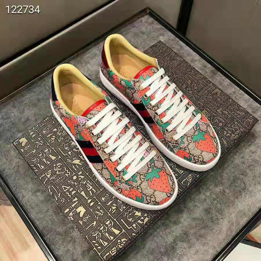 Gucci Women's Ace GG Gucci Strawberry Sneaker in GG Supreme Canvas in ...