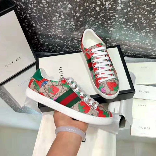Gucci Women's Ace GG Gucci Strawberry Sneaker in GG Supreme Canvas in