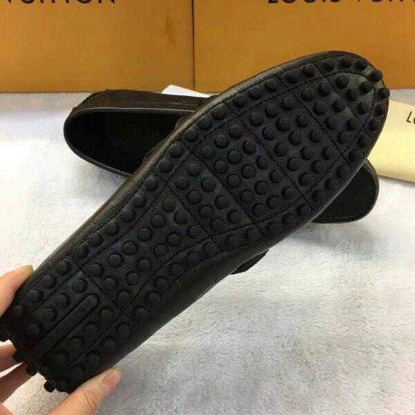 louis_vuitton_lv_men_hockenheim_moccasin_shoes_black_2_