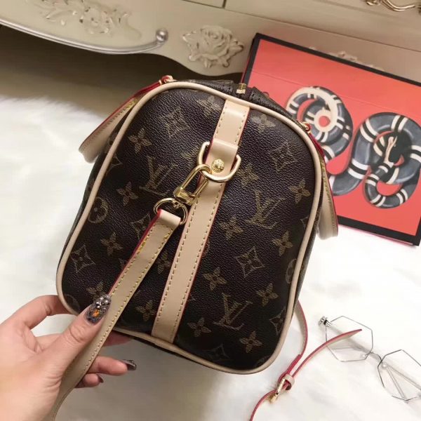 louis_vuitton_lv_speedy_bandouliere_35_m41111_handbag_4_