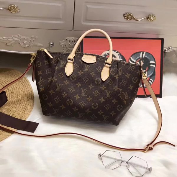 louis_vuitton_lv_turenne_pm_handbag_m48813_2_