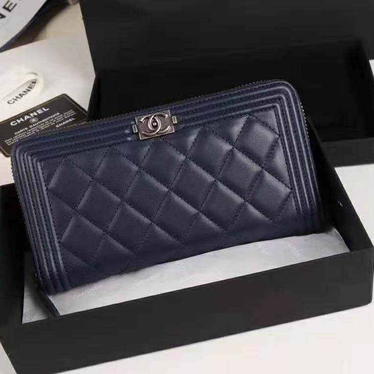 Chanel Unisex Boy Chanel Long Zipped Wallet in Grained Calfskin Leather