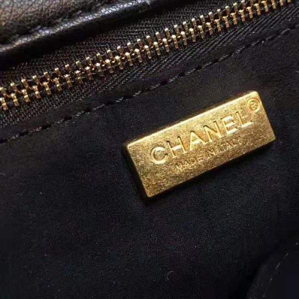 Chanel Women 19 Maxi Flap Bag in Goatskin Leather-Black (9)