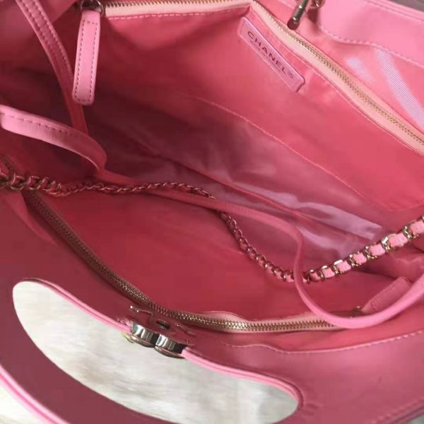 Chanel Women 31 Shopping Bag in Shearling Sheepskin and Calfskin Leather-Red (9)