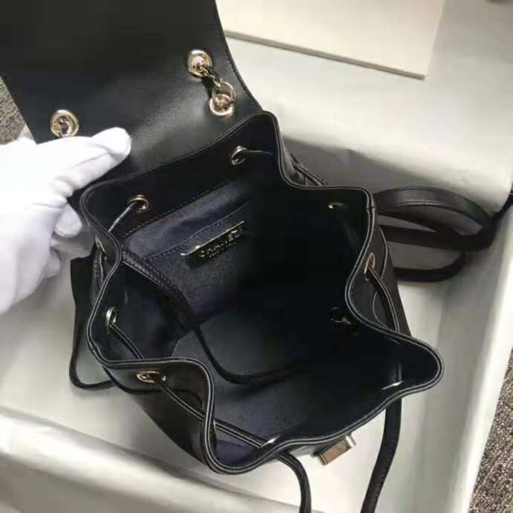 Chanel Women Backpack in Lambskin Leather-Black