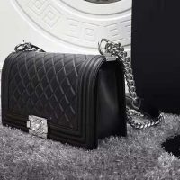 Chanel Women Boy Chanel Handbag in Calfskin Leather-Black (1)