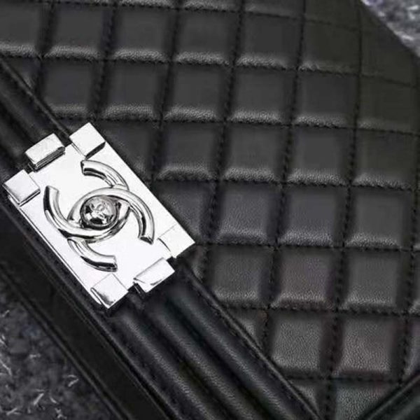 Chanel Women Boy Chanel Handbag in Calfskin Leather-Black (8)