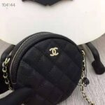 Chanel Women Classic Clutch with Chain in Grained Calfskin Leather-Black - immagine 6