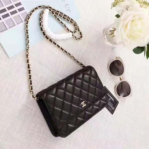 Chanel Women Classic Wallet On Chain in Lambskin Leather-Black (4)