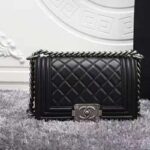 Chanel Women Small Boy Chanel Handbag in Calfskin Leather-Black - Bild 3