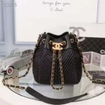 Chanel Women Drawstring Bag in Lambskin Leather-Black - Bild 2