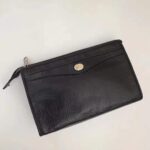 Gucci GG Men Pouch with Interlocking Bag in Black Soft Leather - Imagen 4