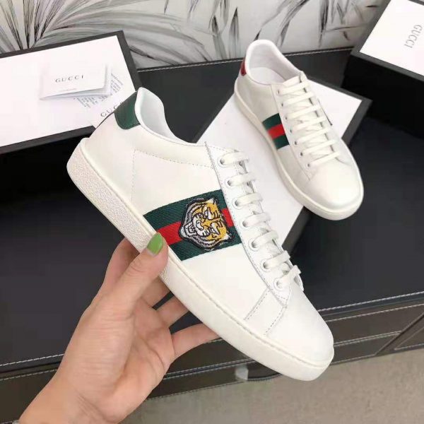 Gucci Men Ace Embroidered Sneaker with Embroidered Tiger Appliqué-White (7)