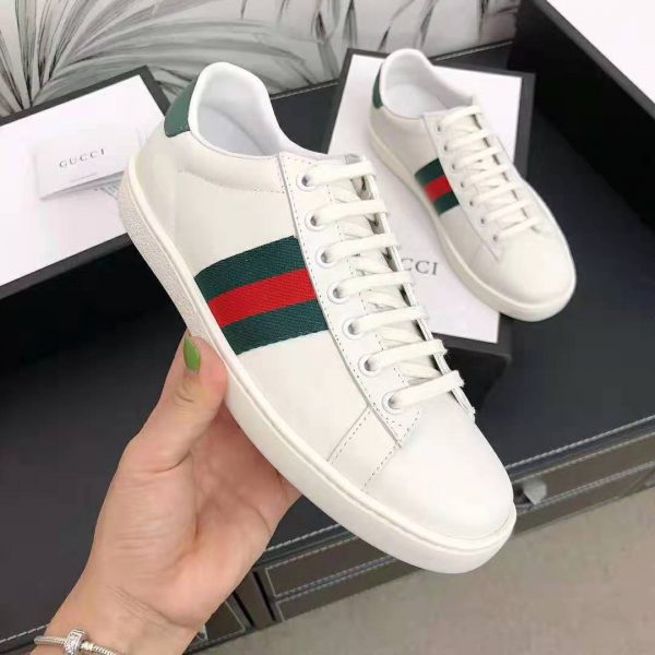Gucci Unisex Ace Leather Sneaker White Leather with Green Crocodile Detail (8)