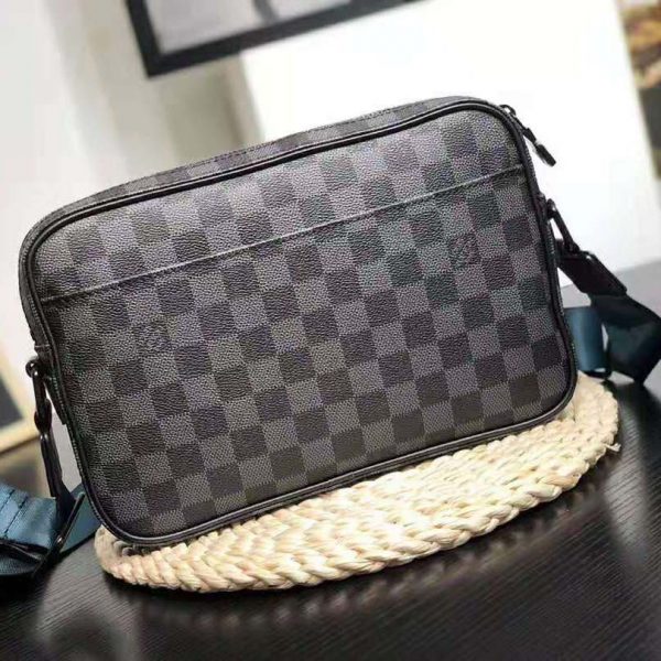 Louis Vuitton LV Men Alpha Messenger in Classic LV Damier Graphite Canvas-Grey (7)