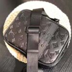 Louis Vuitton LV Men Danube PM in Monogram Shadow Cowhide-Black - immagine 6