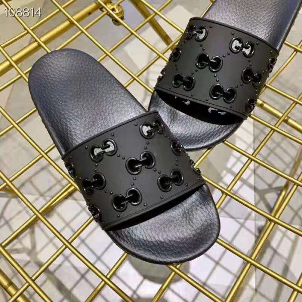gucci_men_s_rubber_gg_slide_sandal-black_8__1