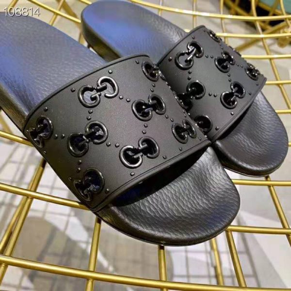 gucci_men_s_rubber_gg_slide_sandal-black_9__1