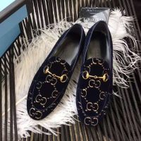 gucci_unisex_jordaan_gg_velvet_loafer-navy_1_