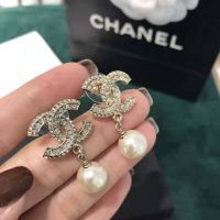 Chanel Women Earrings in Metal Glass Pearls Resin & Diamantés-White (1)