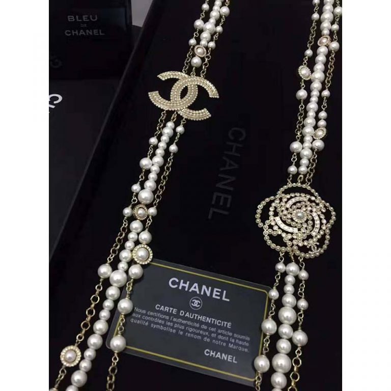 Chanel Women Long Necklace in Metal Glass Pearls & DiamantésWhite LULUX