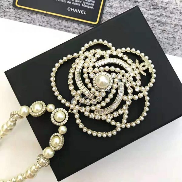 Chanel Women Necklace in Metal Glass Pearls & Diamantés-White (7)