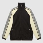 Chaqueta técnica extragrande de Gucci para hombre en nailon con estampado GG (negro)
