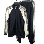 Gucci Men Oversize Technical Jersey Jacket in GG Printed Nylon-Black - Imagen 2