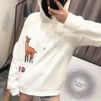 Gucci Women Hooded Sweatshirt with Deer Patch in 100% Cotton-White (11)