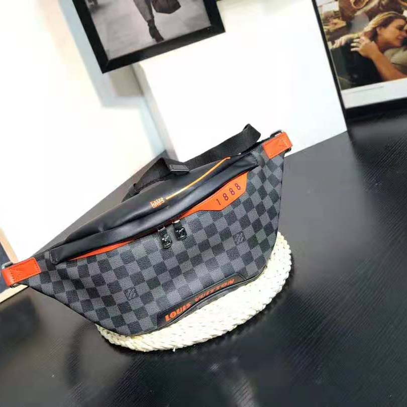 Louis Vuitton Discovery Bumbag Limited Edition Damier Cobalt Race at 1stDibs