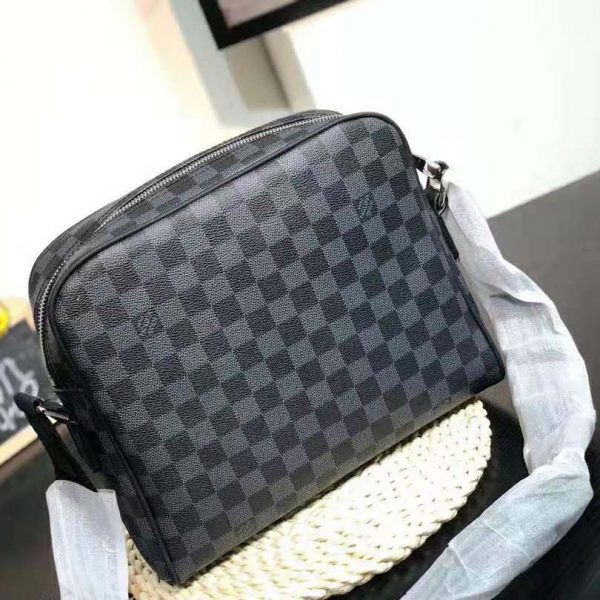 Louis Vuitton LV Men Dayton Reporter PM in Monogram Canvas-Grey (4)