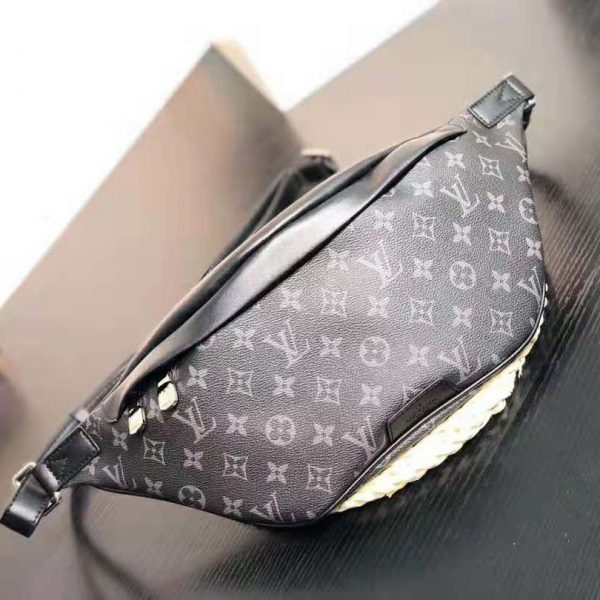 Louis Vuitton LV Men Discovery Bumbag in Monogram Eclipse Canvas-Grey (3)