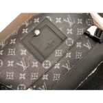 Louis Vuitton LV Men Messenger PM Voyager in Monogram Eclipse Canvas-Grey - Bild 8