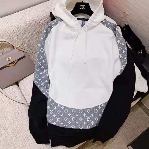 Louis Vuitton LV Men Monogram Circle Cut Hoodie in 100% Cotton-Grey (8)