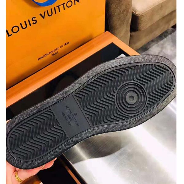 Louis Vuitton LV Men Rivoli Sneaker Boot Shoes in Iconic Damier Graphite Canvas-Grey (10)