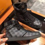Louis Vuitton LV Men Rivoli Sneaker Boot Shoes in Iconic Damier Graphite Canvas-Grey – Bild 7