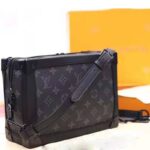 Louis Vuitton LV Men Soft Trunk Soft-Sided Messenger Bag in Monogram Eclipse Canvas-Grey - immagine 4